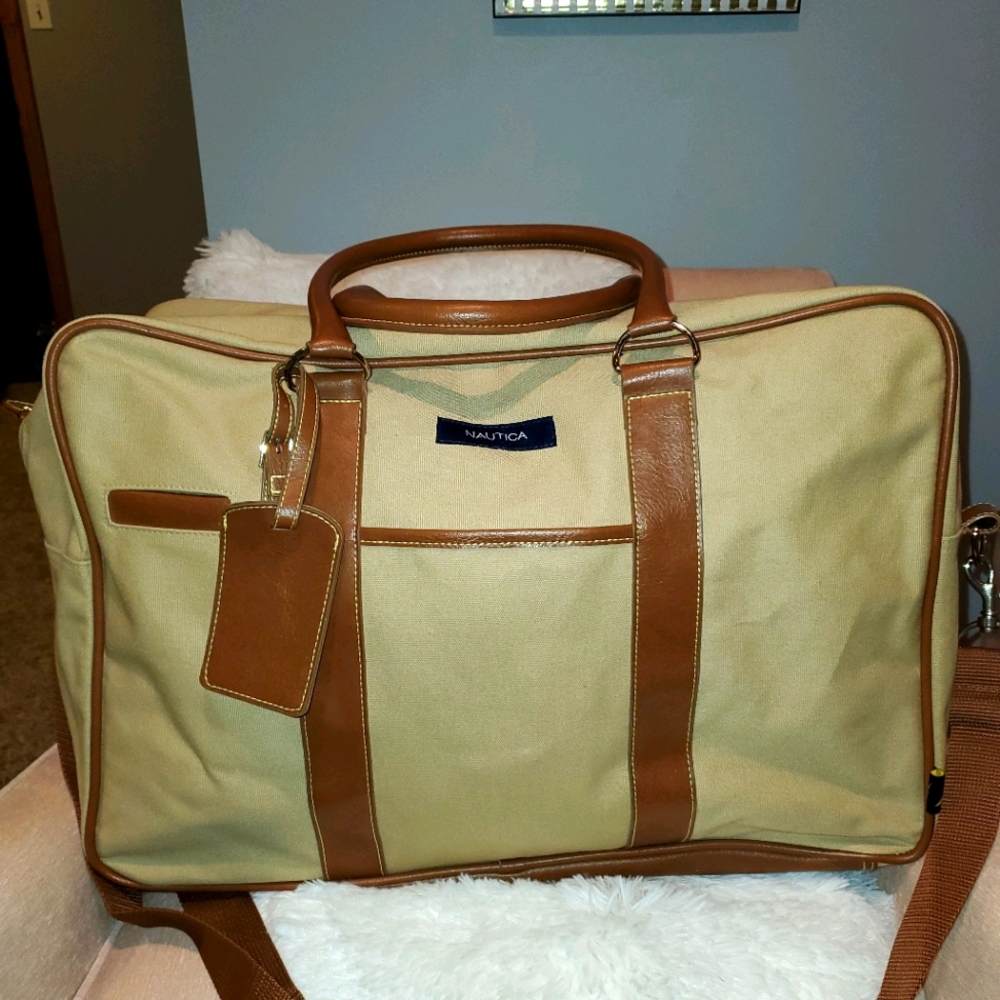 🌼Nautica Overnight Bag